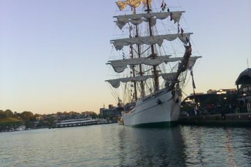 Baltimore-Maryland-Inner-Harbor-boat-ship-water-bay-city-md-sunset